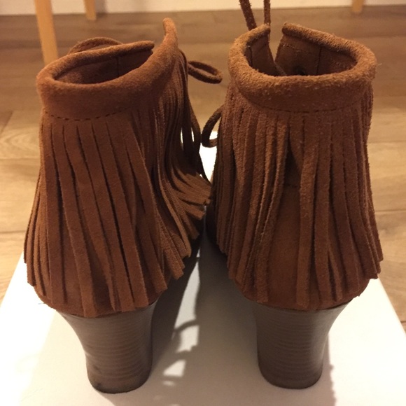 Minnetonka fringe ankle wedge boots - Picture 5 of 5